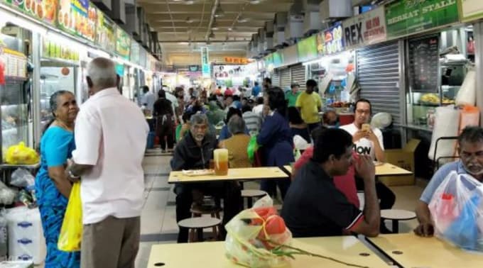 位於小印度的竹腳市場，提到道地印度料理及華人美食