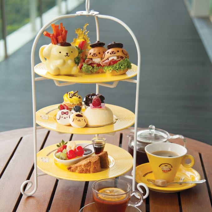 quán cafe ở singapore: bánh ngọt tại pompompurin cafe