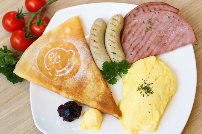 quán cafe ở singapore: bữa sáng tại charlie brown cafe