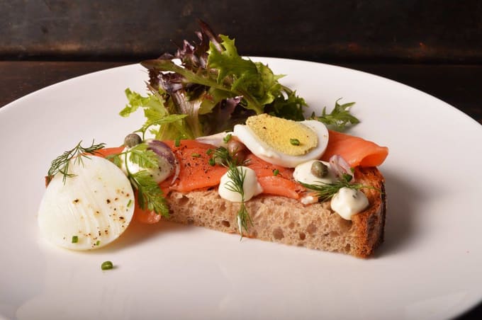 quán cafe ở singapore: món mặn tại antoinette