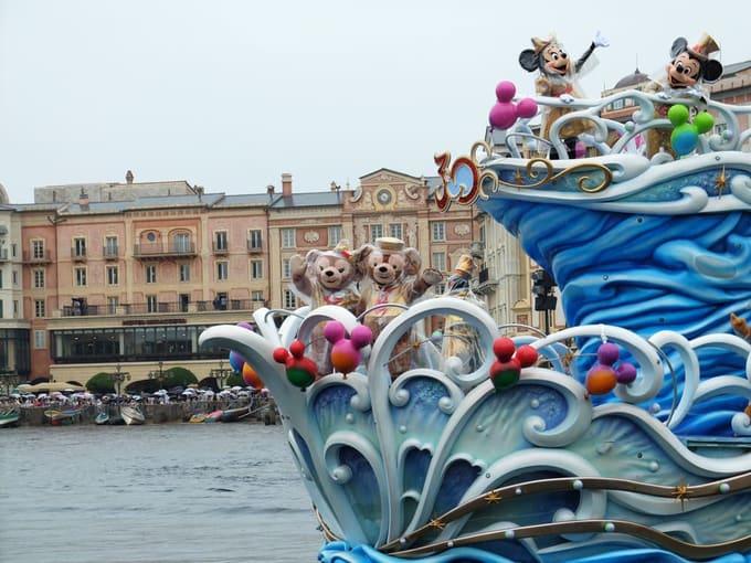 công viên đại dương tokyo disneysea: diễu hành trên mặt nước