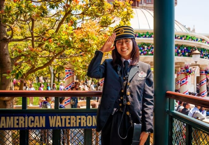 công viên đại dương tokyo disneysea: nhân viên