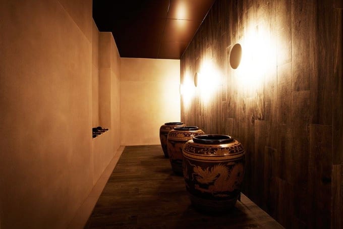 hành lang tại yunomori onsen &amp; spa