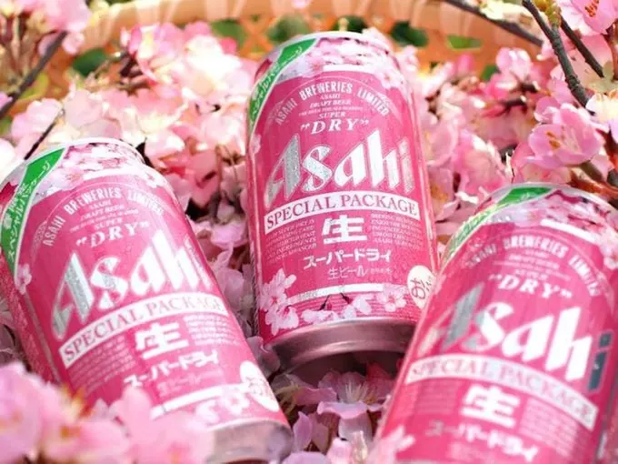 bia asahi là một trong những sản phẩm hoa anh đào ở nhật bản bạn nên thử