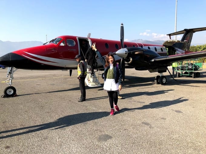 du lịch nepal: đi máy bay cánh quạt 16 chỗ