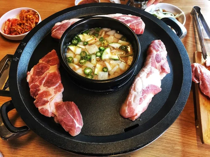 thịt nướng làm một món đặc sắc của ẩm thực seoul