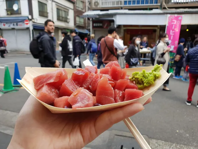 sashimi ở chợ cá tsukiji