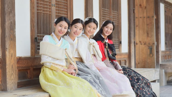 10 Postcard Locations Around Seoul For All Your Hanbok Photos - Klook ...