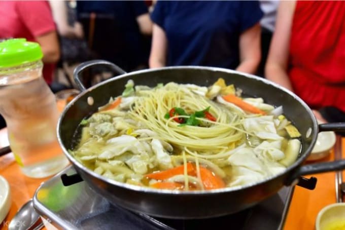 Guide to Seoul - Korean Food Walking Tour with BBQ Lunch