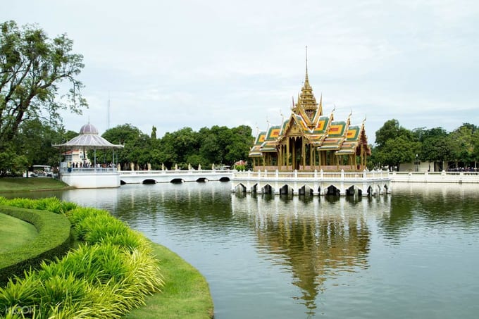 budget-bangkok-summer-palace