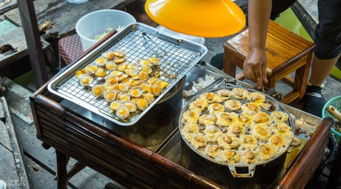 budget-bangkok-floating-market