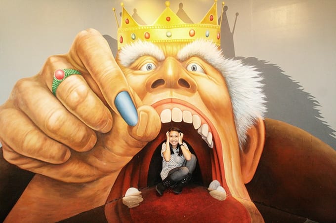 All-You-Need-To-Know-To-Conquer-Lotte-World-trick-eye