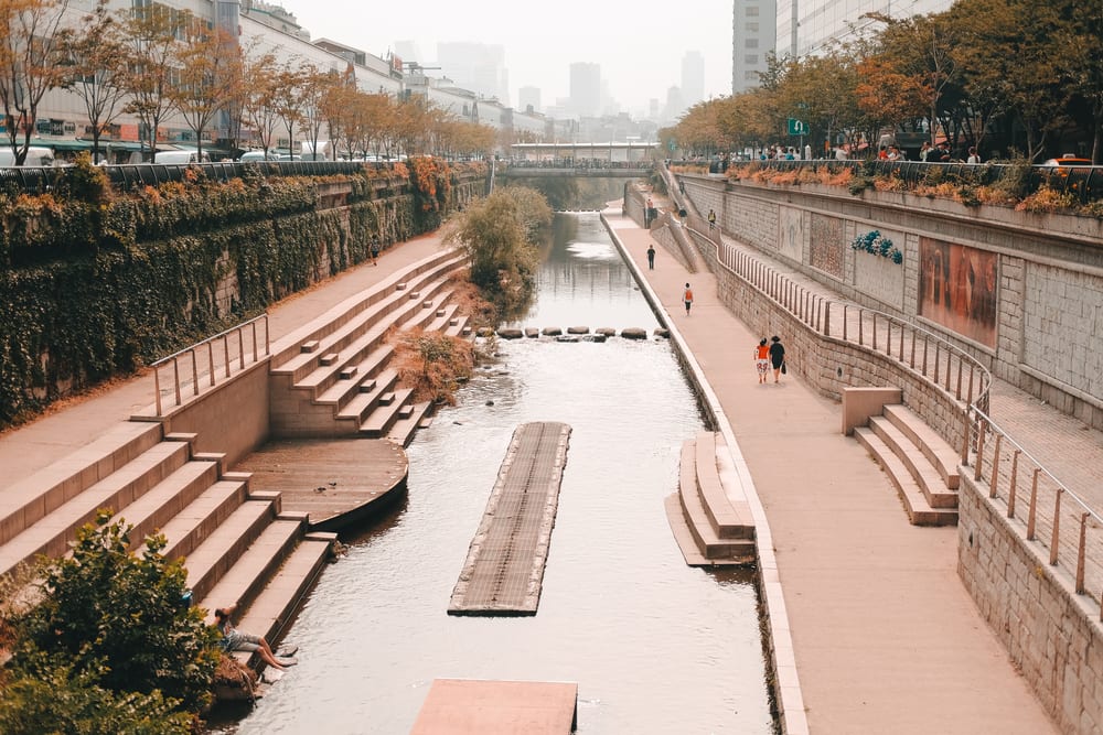 Cheonggyecheon in Seoul during Autumn