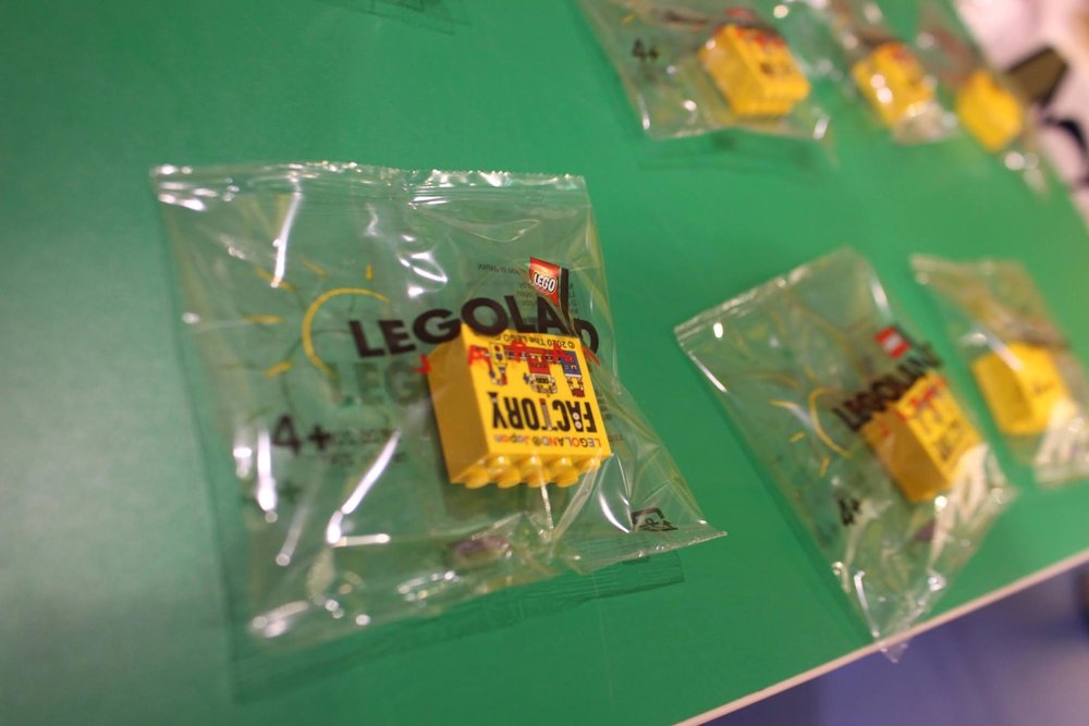 レゴ・ファクトリー・ツアー参加後にもらえるレゴ・ブロック