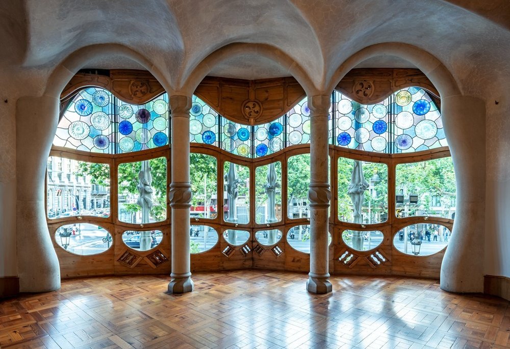casa batllo window