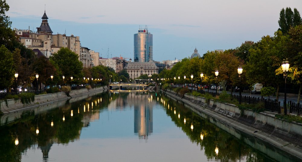 bucharest-old-town