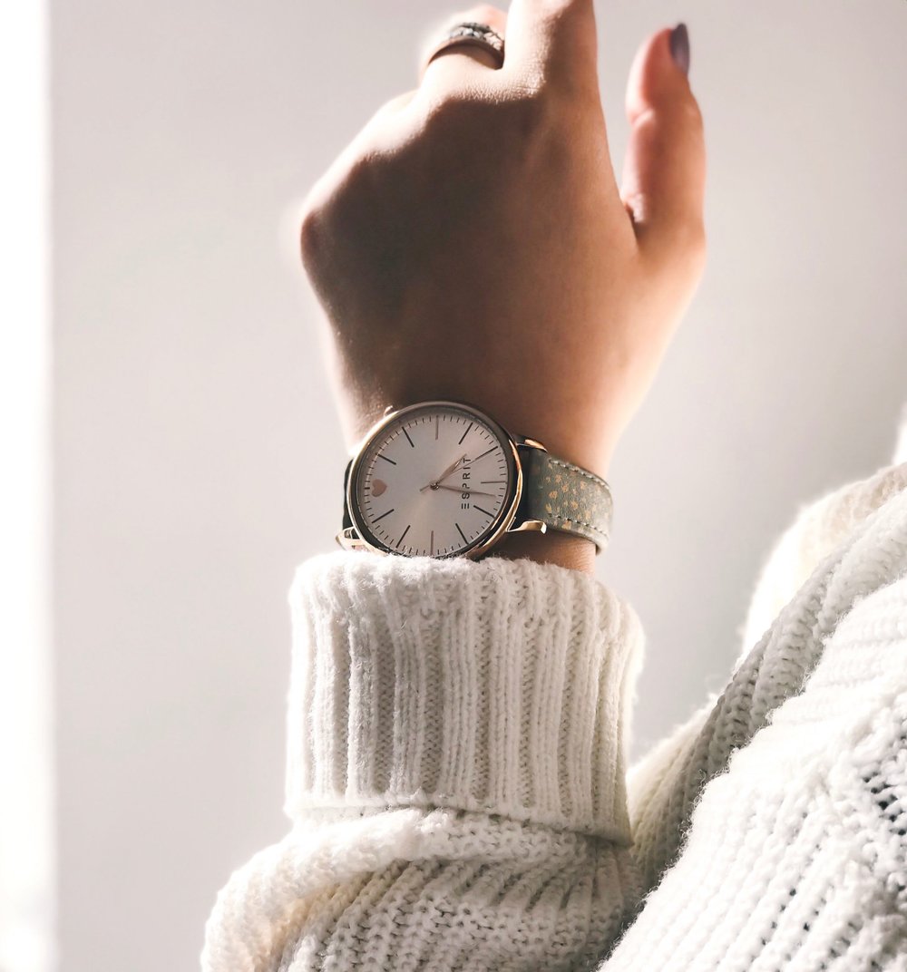 white valentines watch