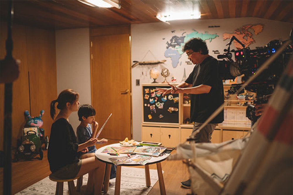 Parasite Jessica Jingle