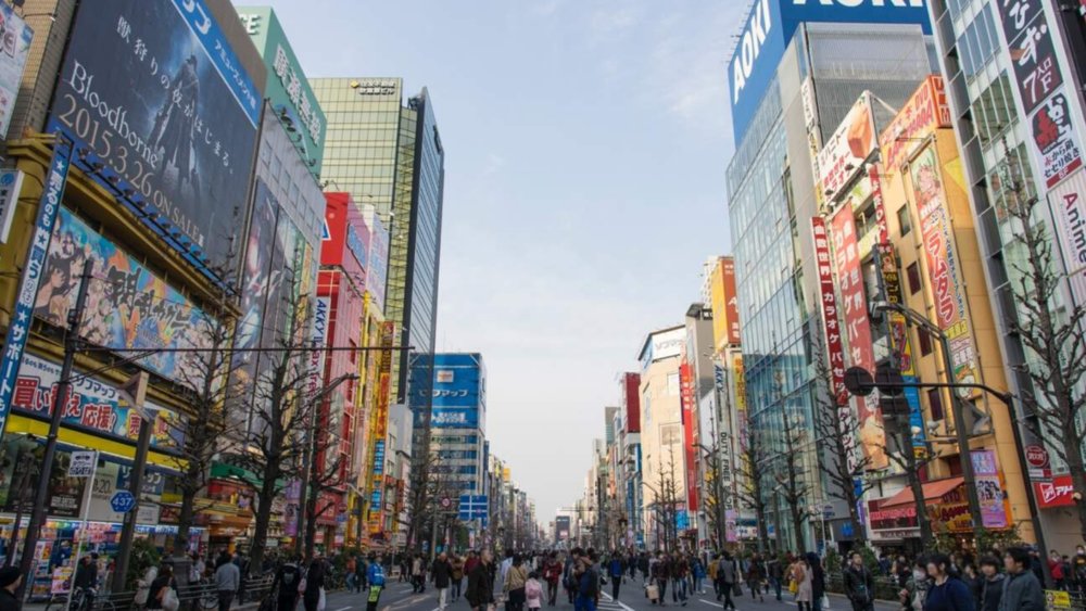 Wide shot of the busy streets of Tokyo