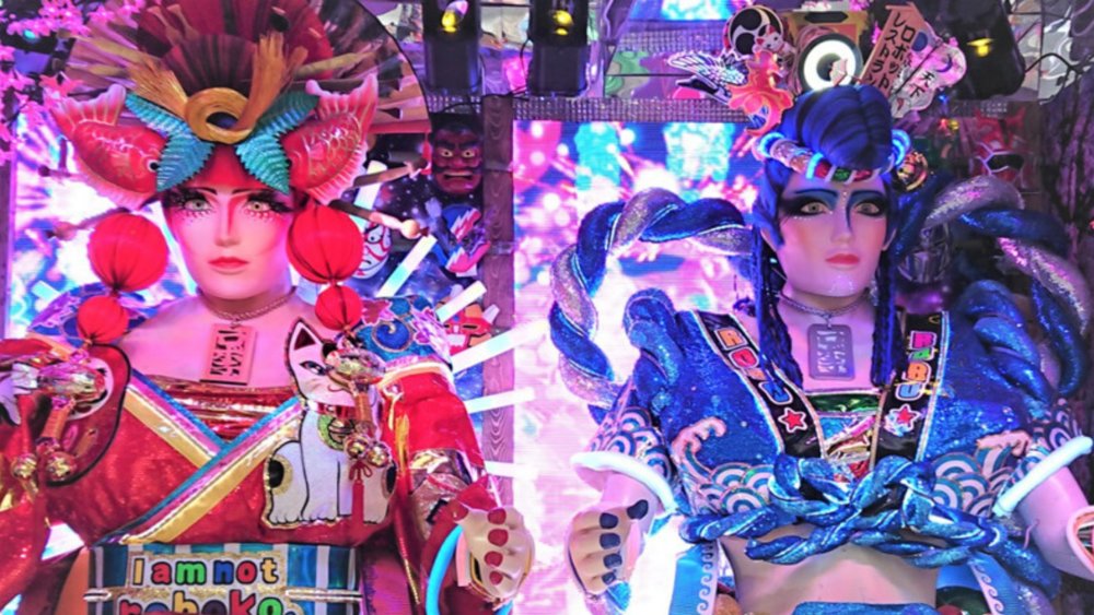 Bizarre, quirky, weird and totally awesome are just some of the ways you can describe this restaurant