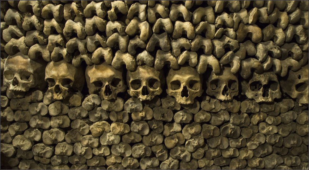 Catacombs of Paris - Museum Terbaik di Paris