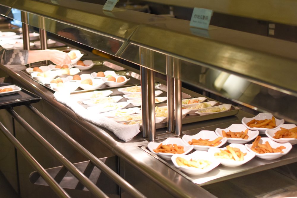 海景餐廳的自助晚餐