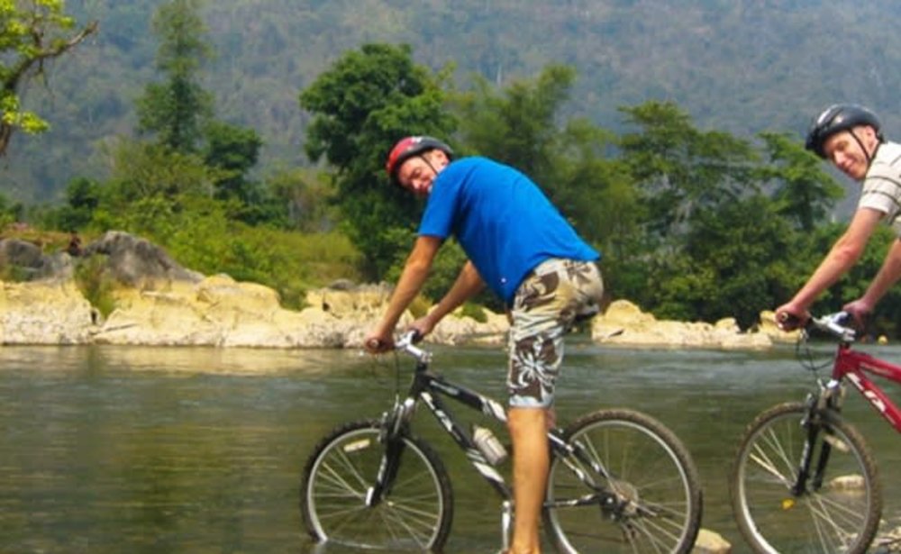 du-lich-vang-vieng-lao