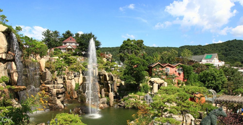 fall romantic couple things to do korea