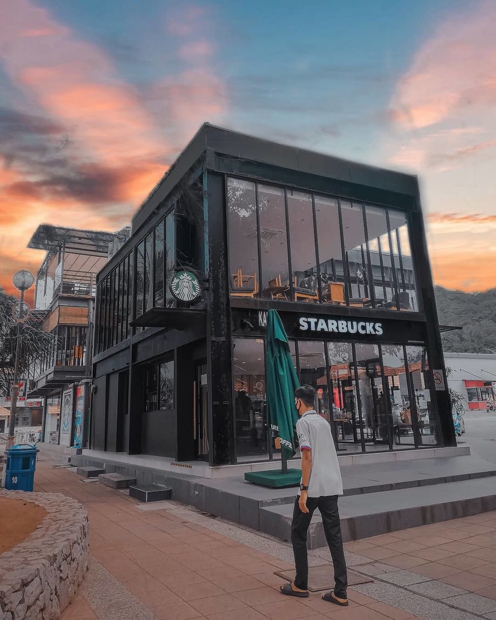 关丹海景玻璃屋星巴克