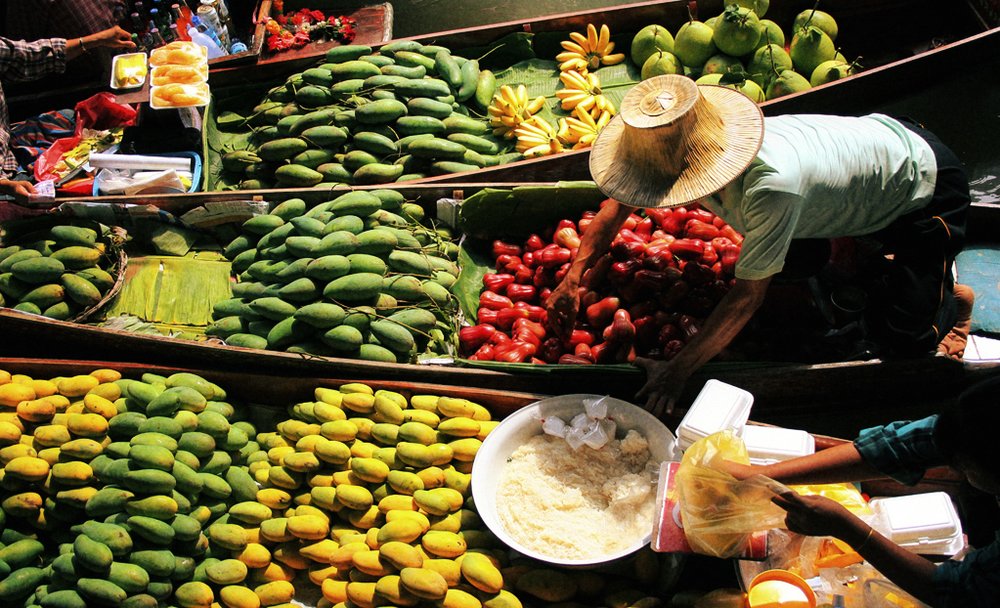 Bang Khla Floating Market