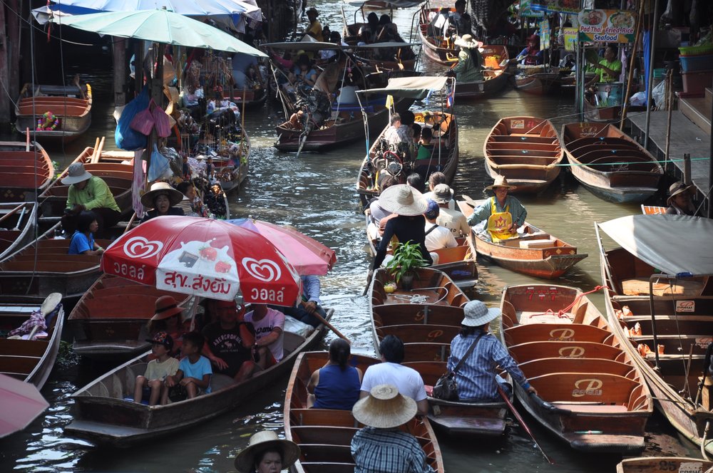 Damnoen Saduak Floating Market
