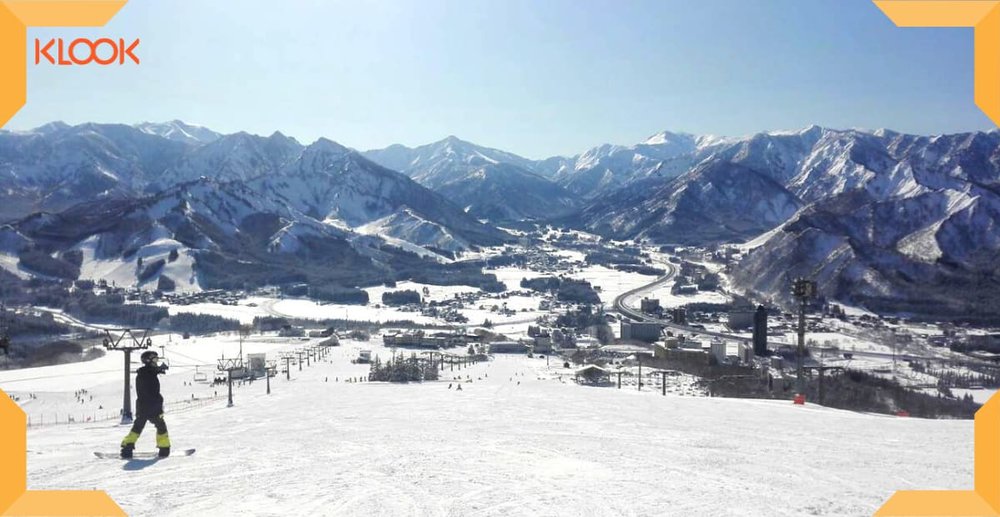 Slide down the slopes of Yuzuwa!