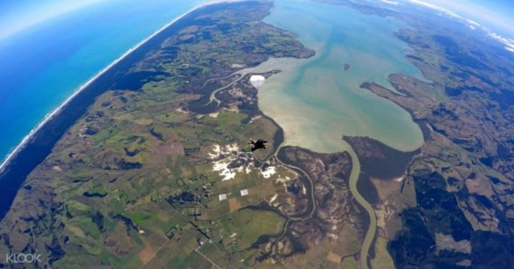 adventure activities thrilling adrenaline fun sky dive new zealand