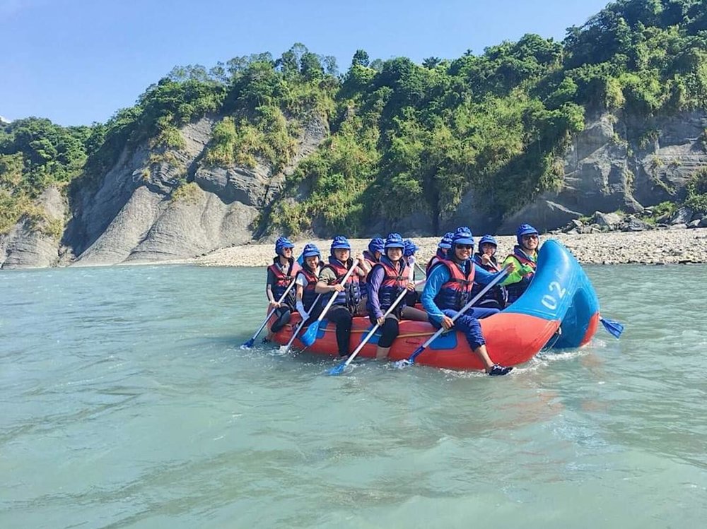 Chèo Bè Trên Sông Hsiukuluan