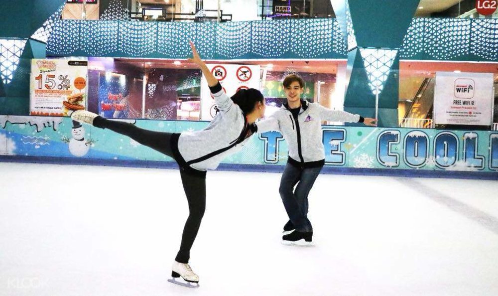 Sunway Pyramid Ice Skating