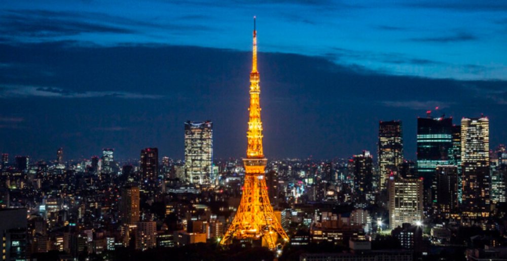 tokyo tower night