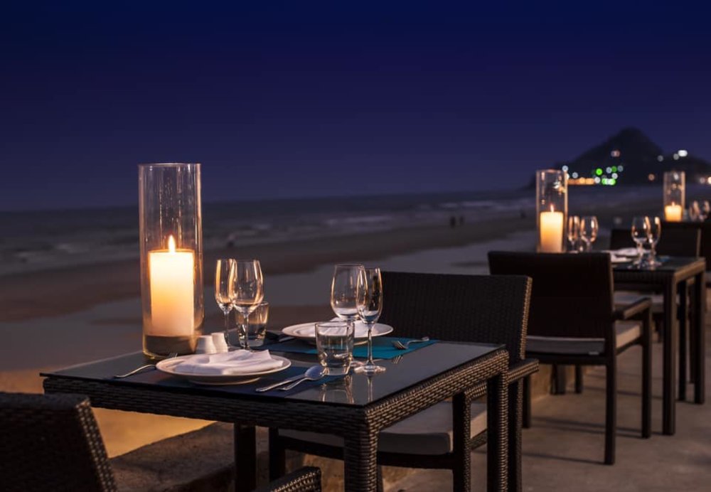 ร้านอาหารบรรยากาศดี หัวหิน Shoreline Beach Club