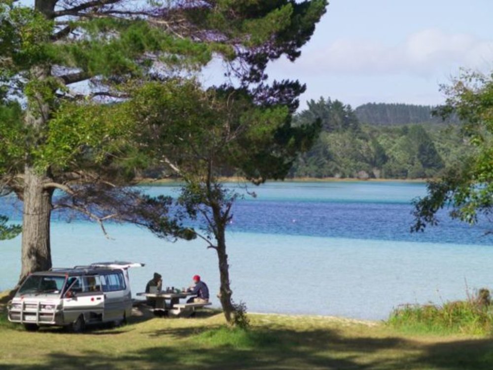 Kai Iwi Lake