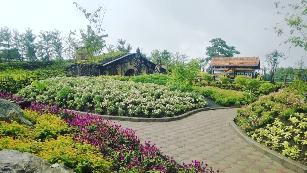 Farmhouse Lembang Tempat Wisata di Bandung