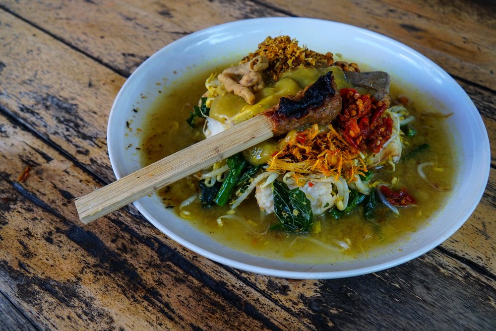 Tipat Blayag, Makanan Khas Bali