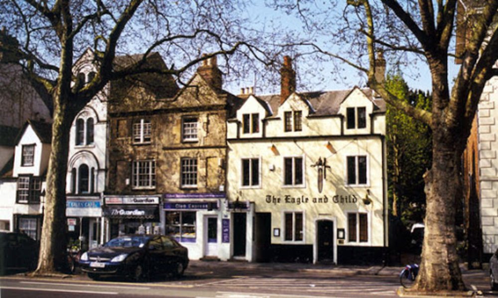 movie hobbit lord of the rings pub