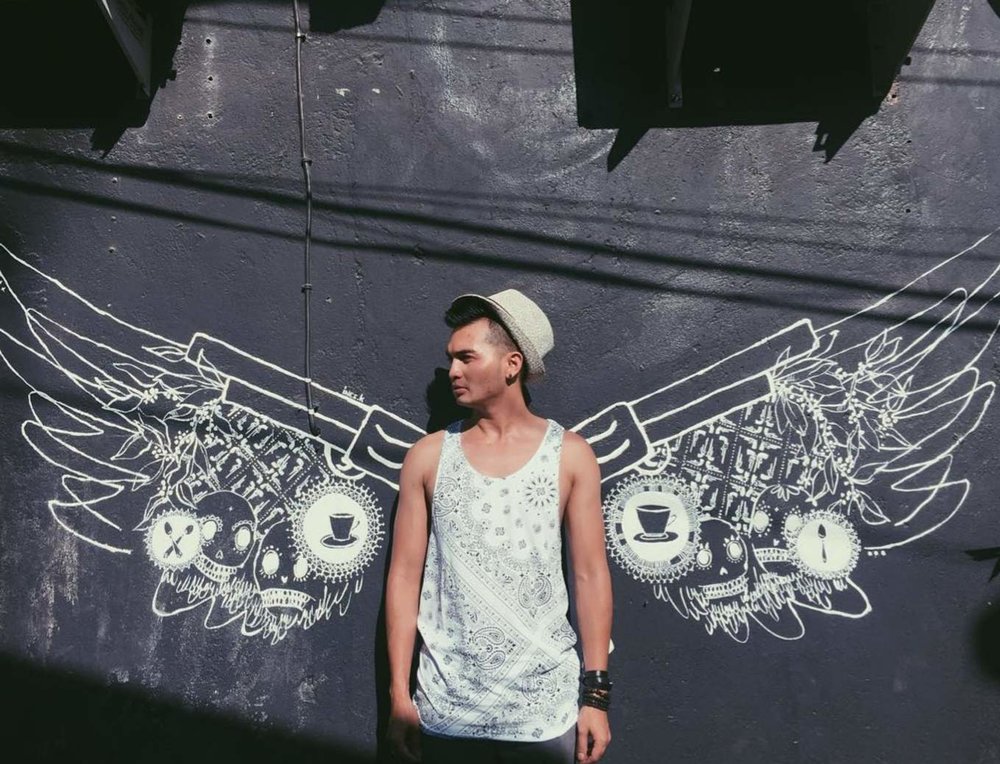 12 instagram spots bali revolver cafe 2