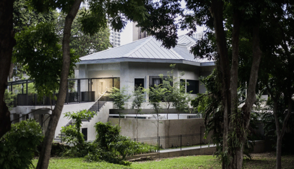 singapore staycation llyods inn 2