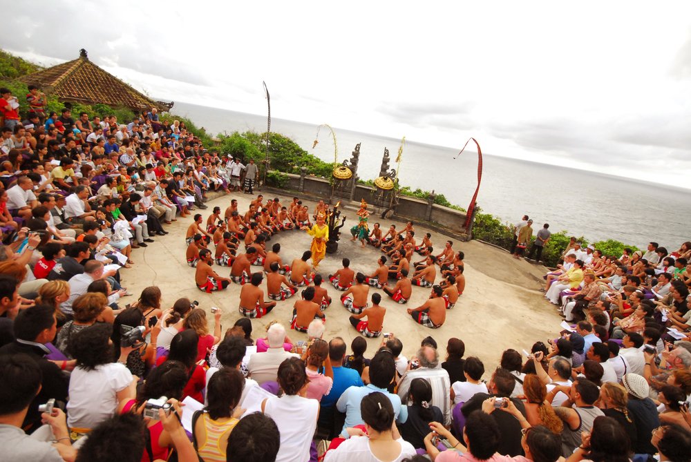 Tempat Wisata di Bali - Kecak Fire Dance - Uluwatu Temple Bali