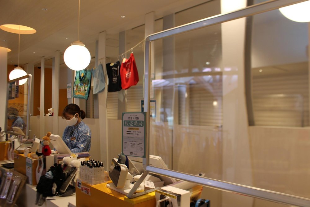 飛沫防止パネルの設置