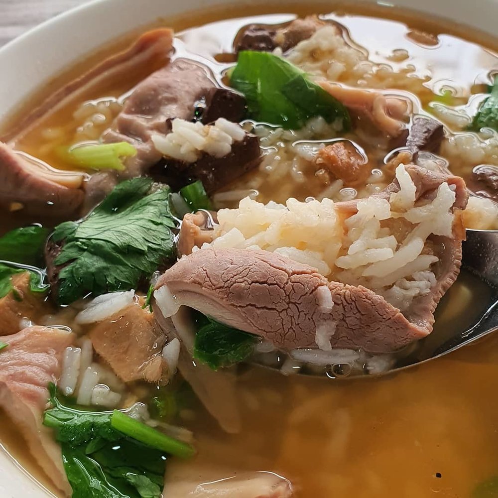 เจ๊โอว ข้าวต้มกระเพาะหมู