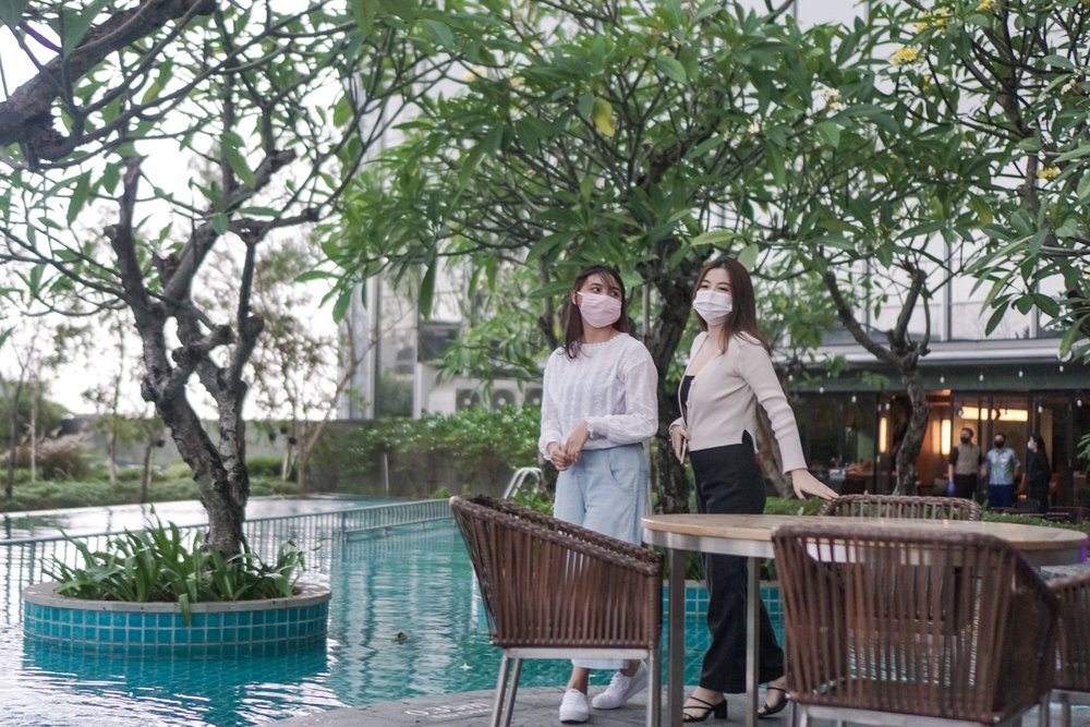 Kolam Renang di Swissotel PIK