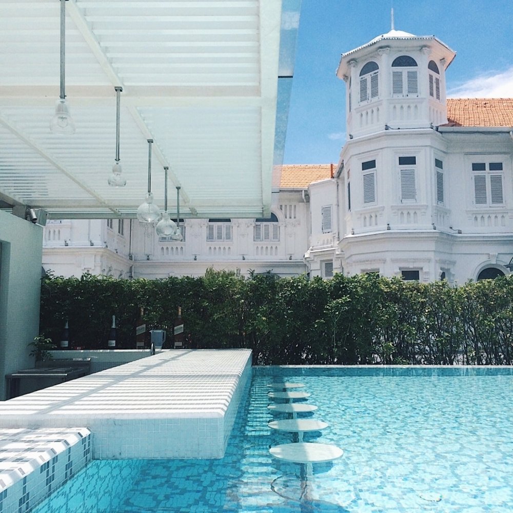 macalister mansion pool swim-up bar