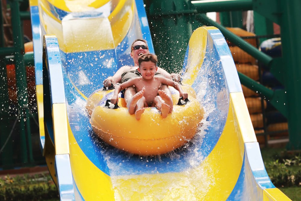 Transera Waterpark Bekasi - Slides