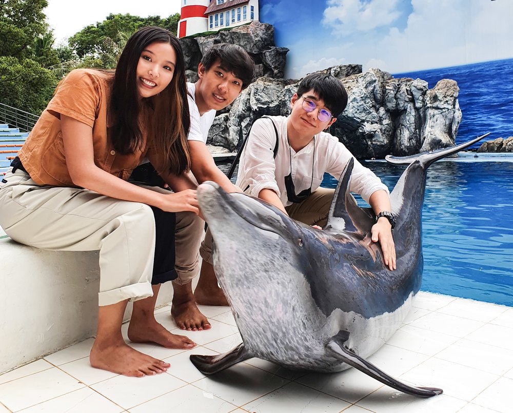 ถ่ายรูปกับโลมาที่ซาฟารีเวิลด์ (Safari World)